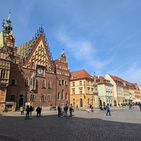 3-Bedroom Apt In Town Square Wrocław Exterior foto