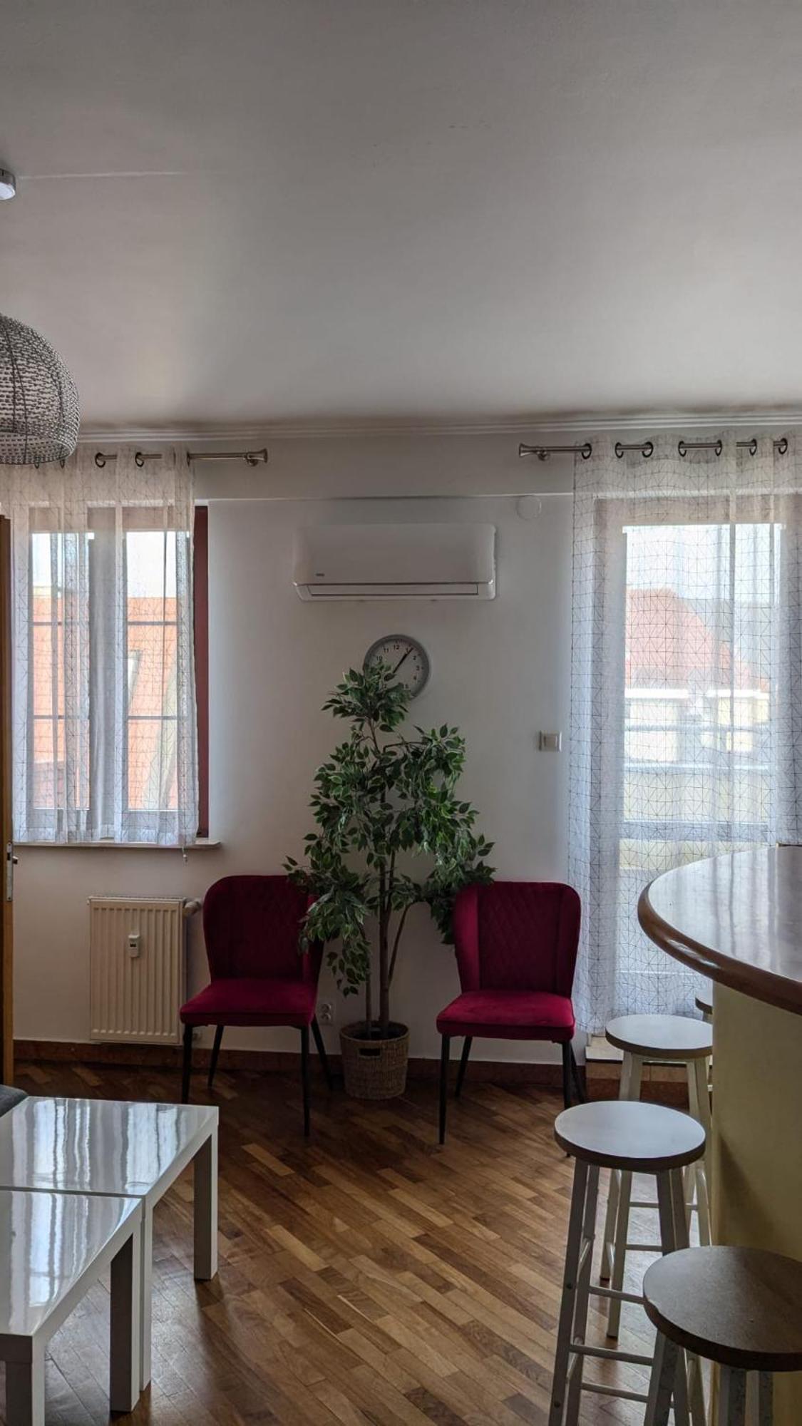 3-Bedroom Apt In Town Square Wrocław Exterior foto